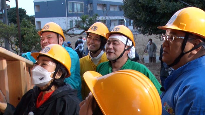 (上段左から)くっきー!、高橋海人、富澤たけし、伊達みきお(下段左から)片平なぎさ、堀田真由(C)フジテレビ