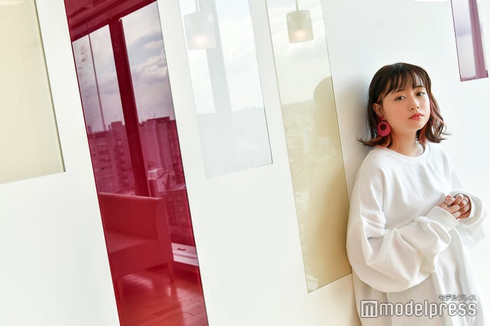 さくちゃんの“最新ヘアスタイル”が可愛くてカッコ良い!(C)モデルプレス