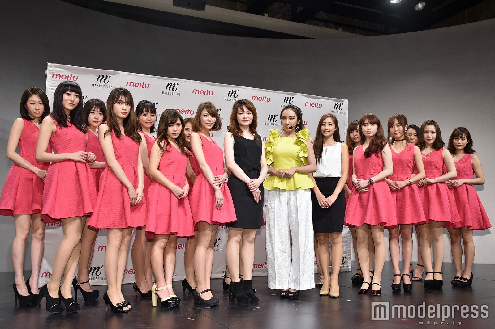 （C）モデルプレス