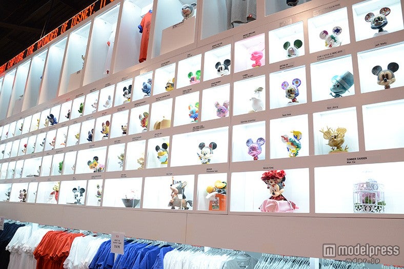 ユニクロブース、ディズニーのクリエイターがデザインした100体のミッキー