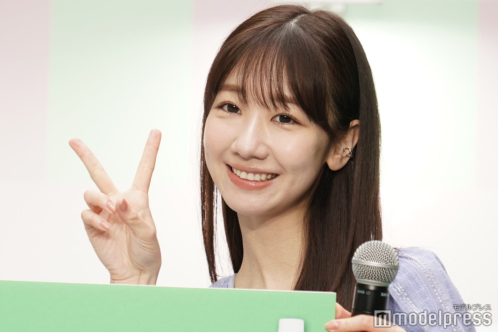 握手会の女王”AKB48柏木由紀、最後の握手会に大勢のファン集結