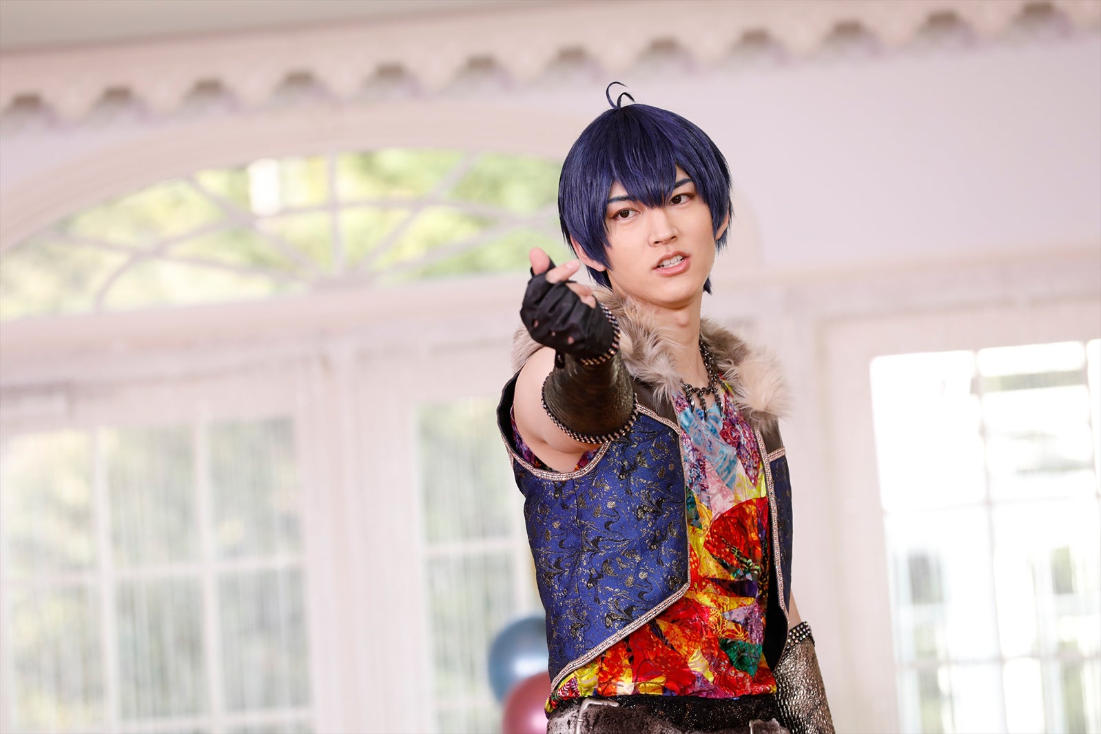 舞台『おそ松さんon STAGE～SIX MEN’S SHOW TIME～』F6の『Fo6ow Your Dreams！！！！！！』MV撮影より（C）赤塚不二夫／「おそ松さん」on STAGE製作委員会2020