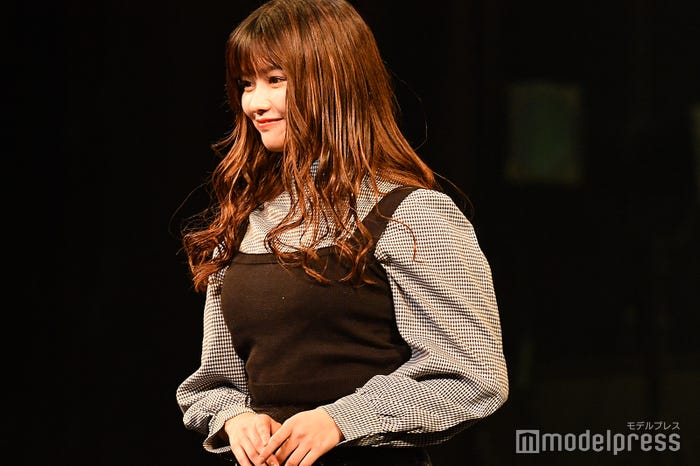 イメージチェンジする前のなちょす(C)モデルプレス