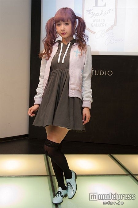 ラフォーレ原宿に600名の行列　モデルAMOの初プロデュースショップオープン