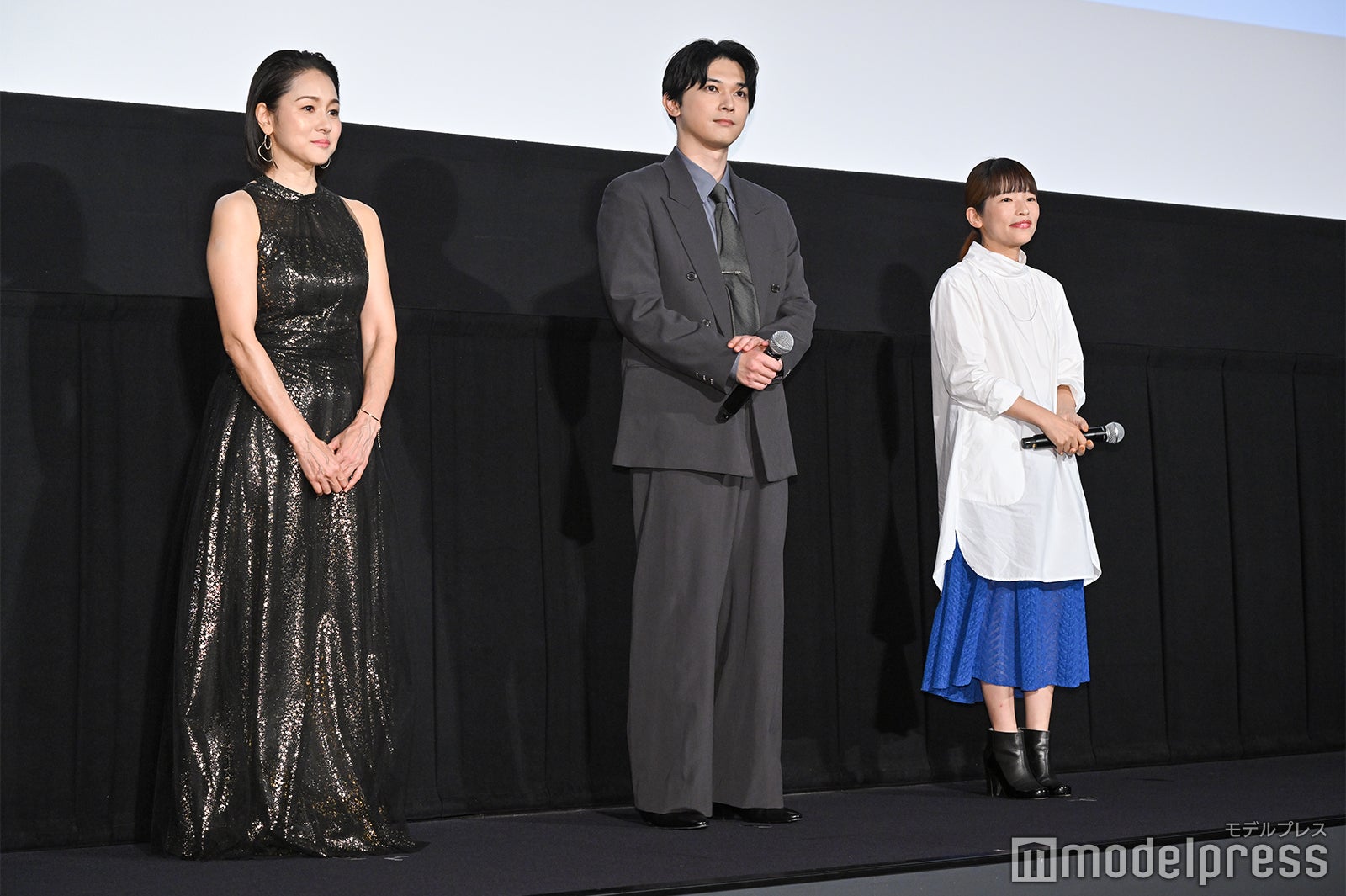 忍足亜希子、吉沢亮、呉美保監督（C）モデルプレス