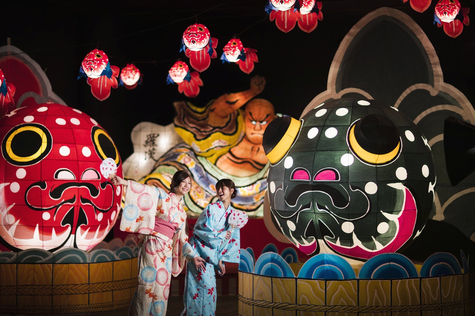 巨大金魚ねぷた／画像提供：星野リゾート