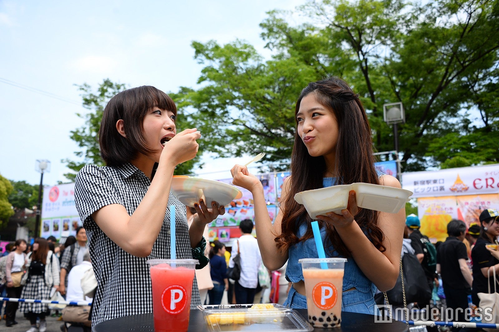 Re:ガールズ（左から）千畝あずみ、ayumi（C）モデルプレス