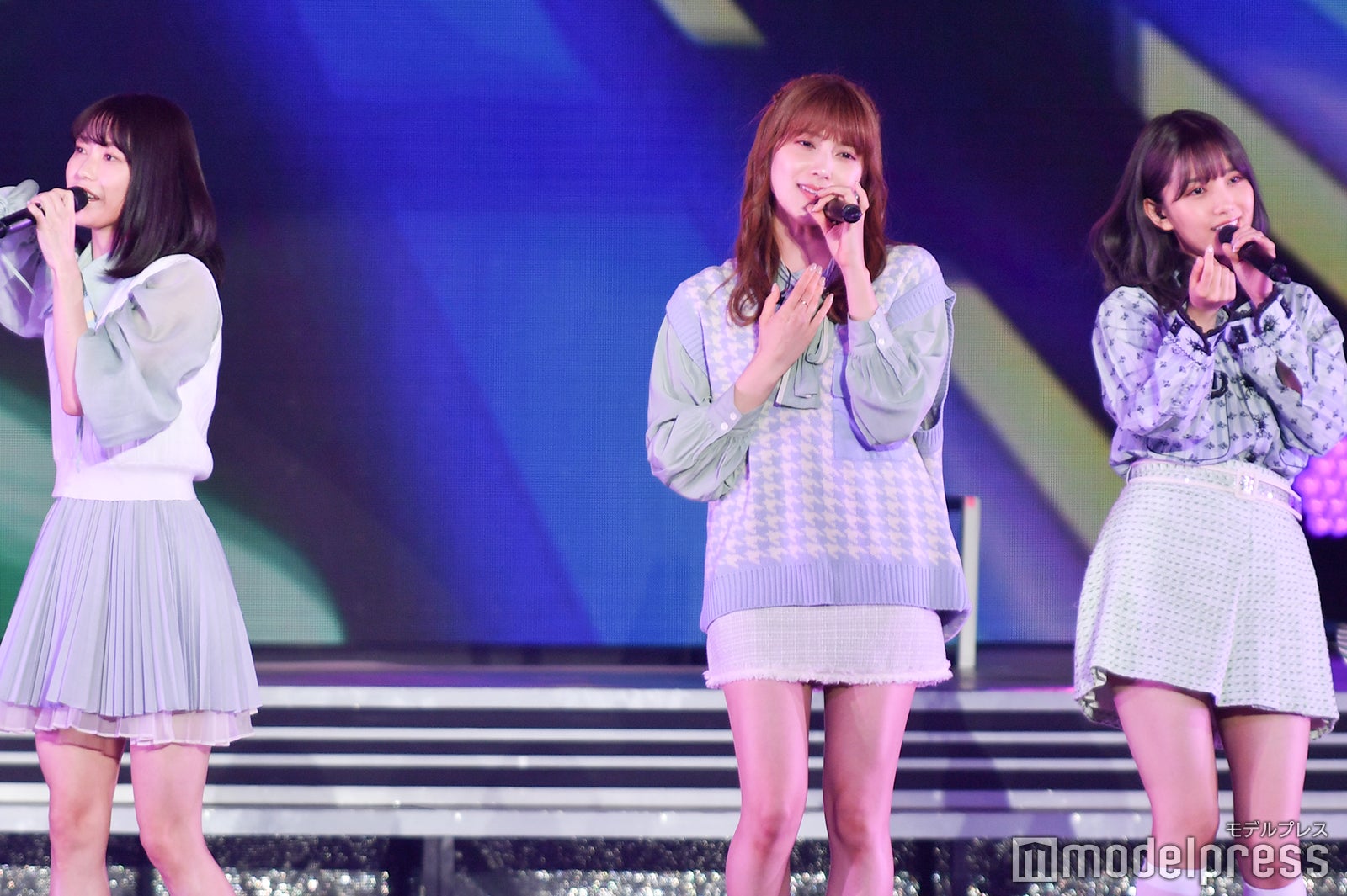 北原里英、入山杏奈、加藤玲奈「峯岸みなみ卒業コンサート～桜の咲かない春はない～」（C）モデルプレス