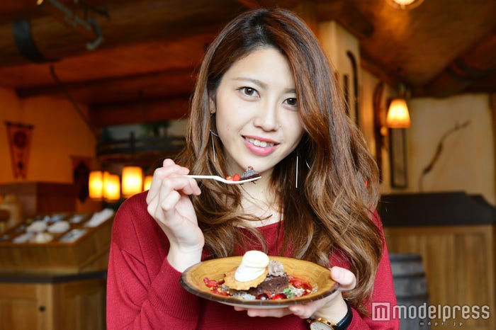 スモア風チョコレートブラウニー(¥400)/モデル:辻川可奈子(C)モデルプレス