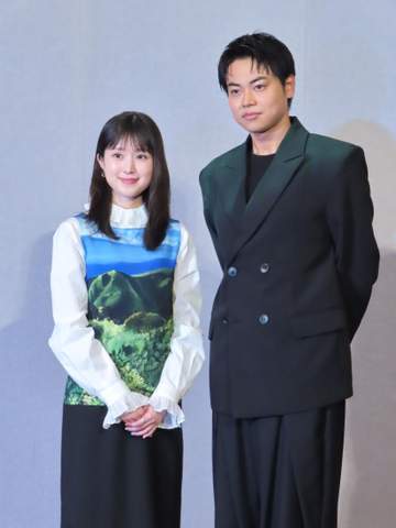 福本莉子がW杯の日本代表に興奮「4年1度だし見なきゃなと思って」中村敬斗のゴールには「スゴかった。あそこからゴール入れるなんて」