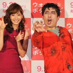 映画「ウォーム・ボディーズ」(9月21日公開)の公開直前イベントに藤本美貴(左)と寺門ジモン(右)