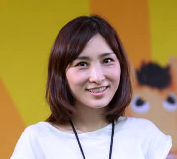 有名俳優と事実婚解消の人気ブロガー 6歳長男連れJALビジネスクラスで渡豪 まるでベッドな座席「余裕だった～！」10時間旅