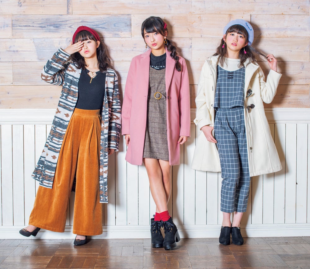 左より：伊藤小春（ふわふわ）、奥田こころ岡崎百々子（画像提供：徳間書店）