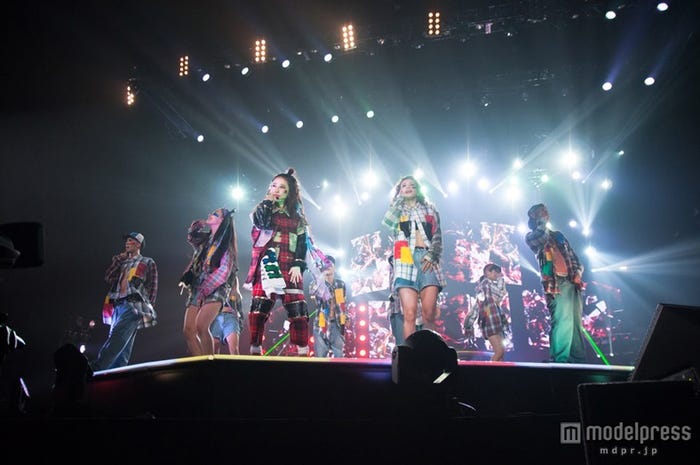 加藤ミリヤのライブの模様