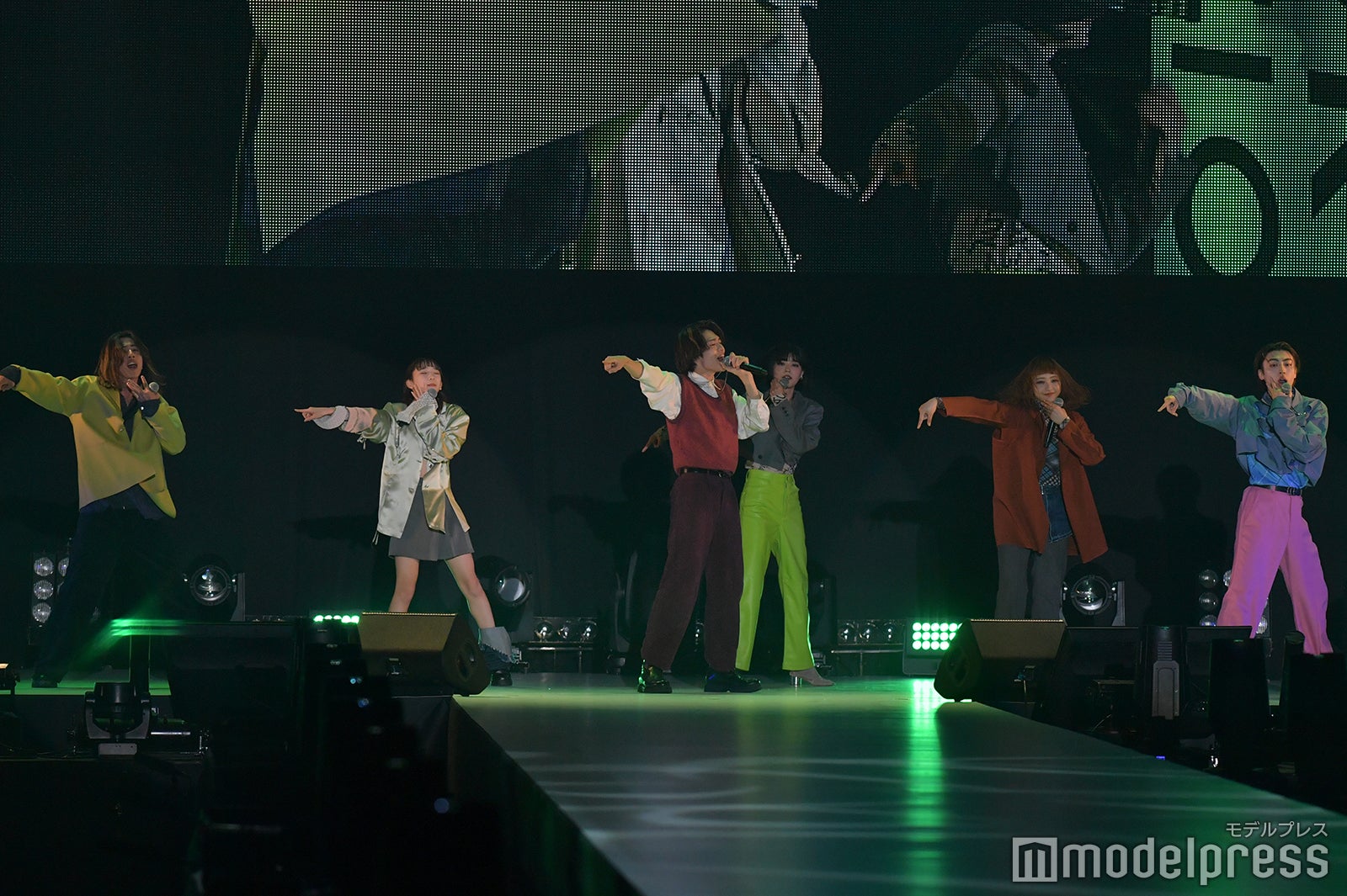 BiTE A SHOCK（C）モデルプレス