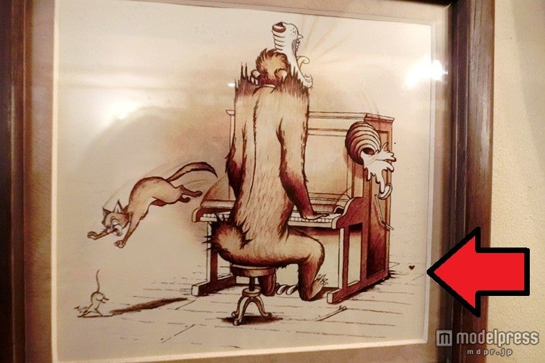 ピアノを演奏するクマの絵