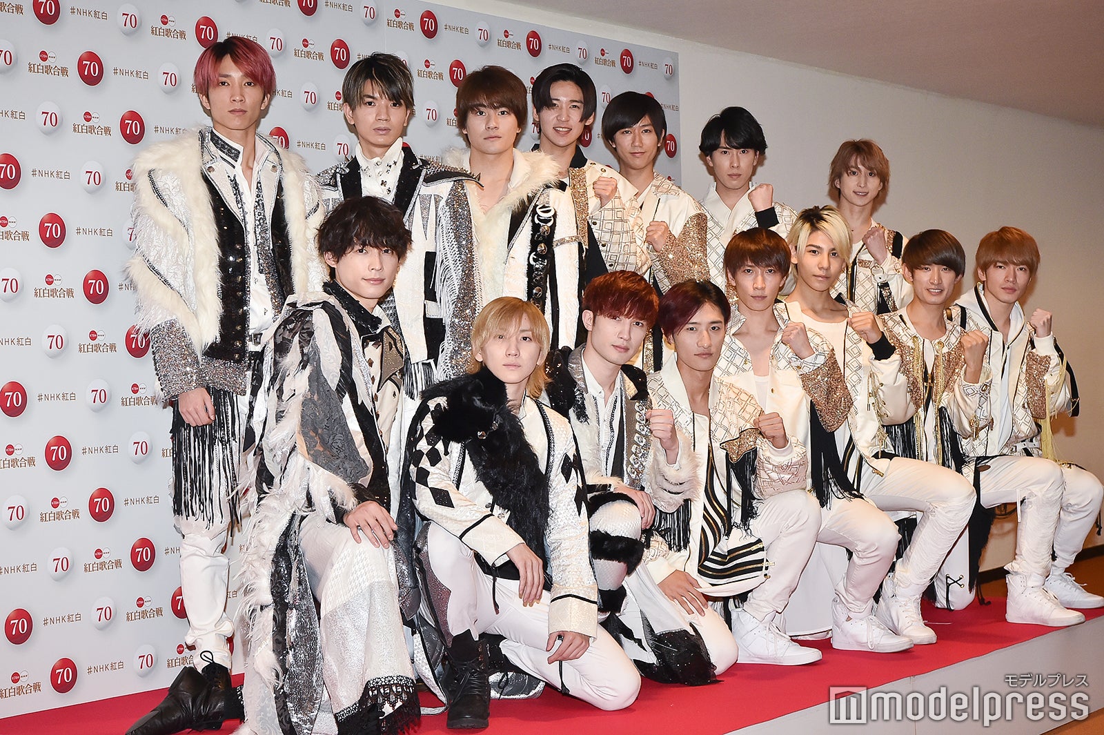 SixTONES・Snow Man、先輩のバック経て紅白出演「景色が違う