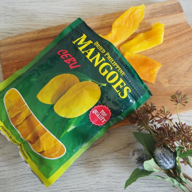 カルディドライマンゴーのパッケージと中身