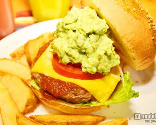 濃厚アボカドがたまらない、沖縄一の絶品バーガー