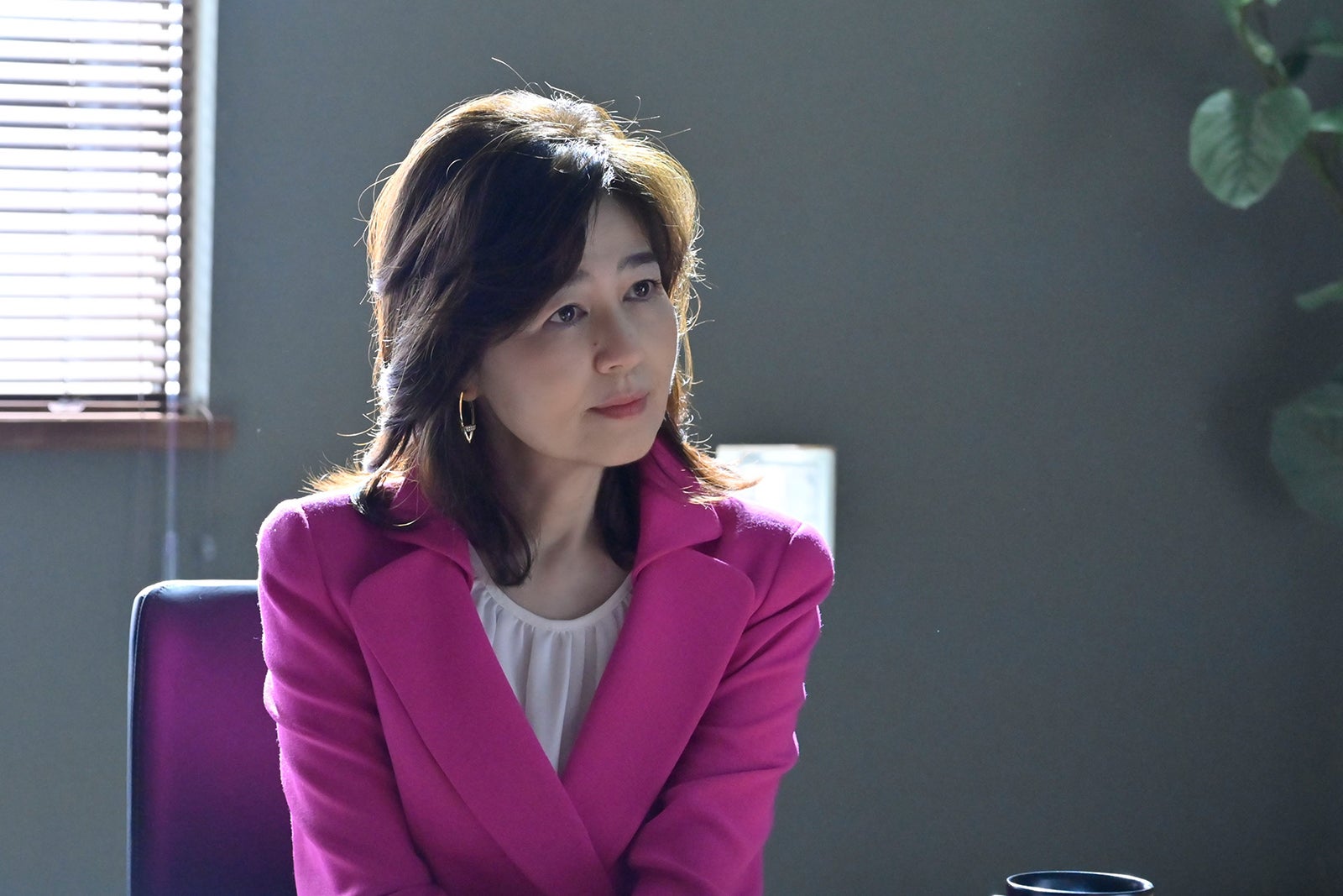 石野真子「弁護士ソドム」第4話より（C）テレビ東京