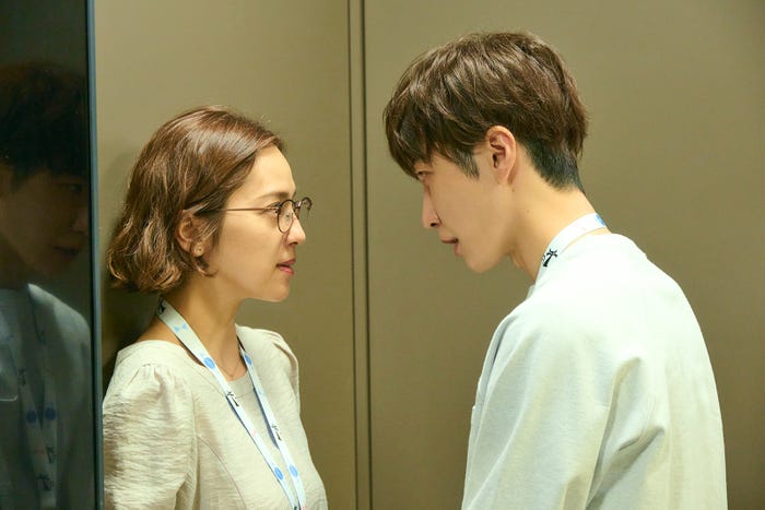 中村アン、渡辺翔太(C)テレビ朝日