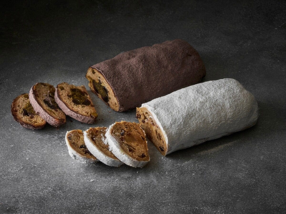 マンダリン オリエンタル 東京の「シュトレン」「ピスタチオとアマレナチェリーのシュトレン」