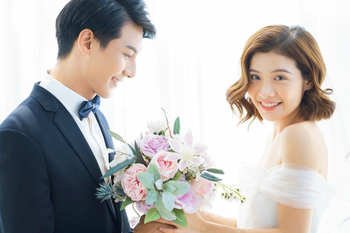 親友の結婚相手はまさかの元カレ 前編 スピーチを依頼されたけれど引き受けるべき モデルプレス 親友の結婚相手はまさかの元カレ 前編 スピーチを依頼されたけれど引き受けるべき モデルプレス