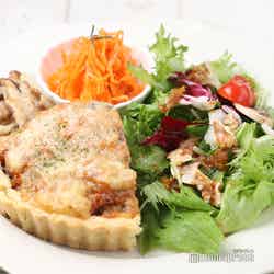 雑穀米リゾットの米粉キッシュ(C)モデルプレス