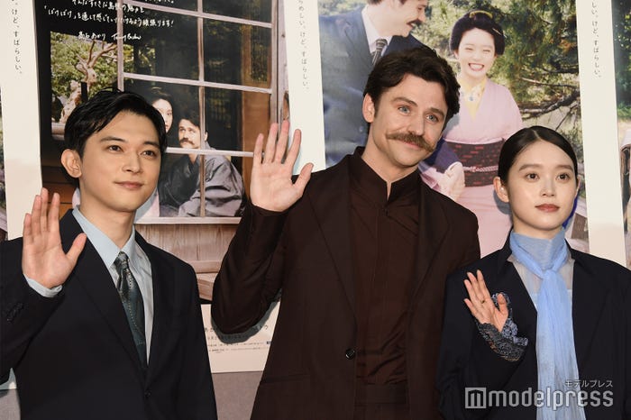 トミー・バストウ、高石あかり(C)モデルプレス