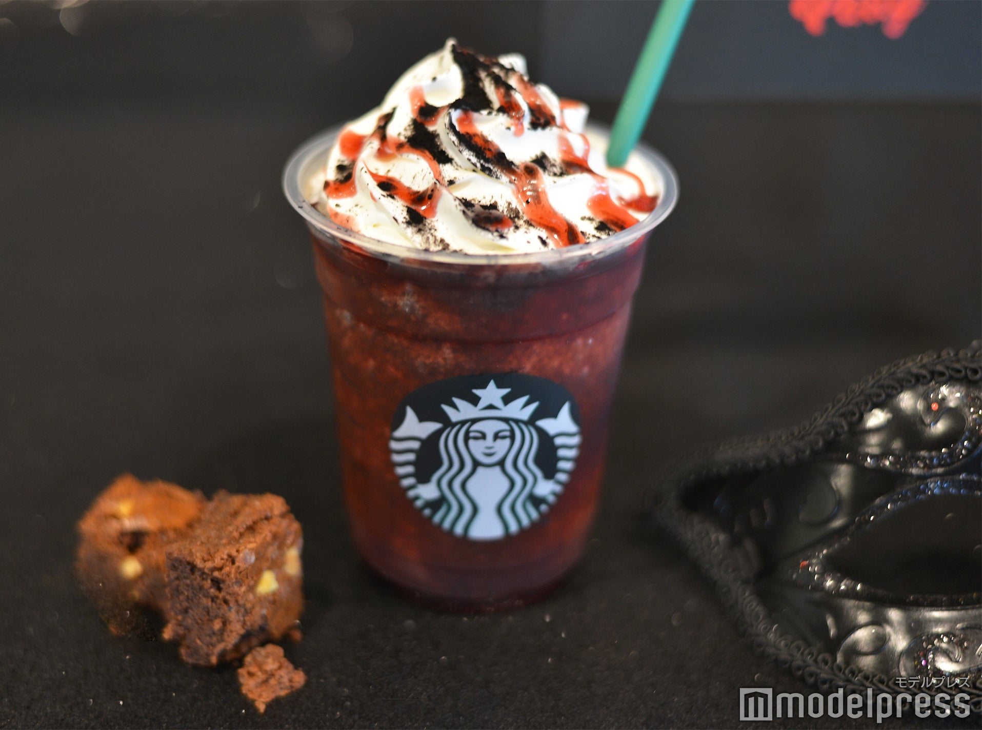 「ハロウィン ダーク ナイト フラペチーノ」（C）モデルプレス