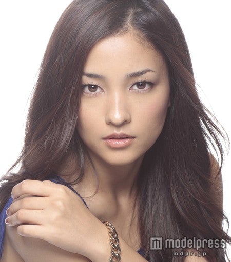 黒木メイサ、魔性の悪女オーラを醸す