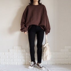 カジュアルにもキレイめにも使える!万能スキニーパンツの着こなし術