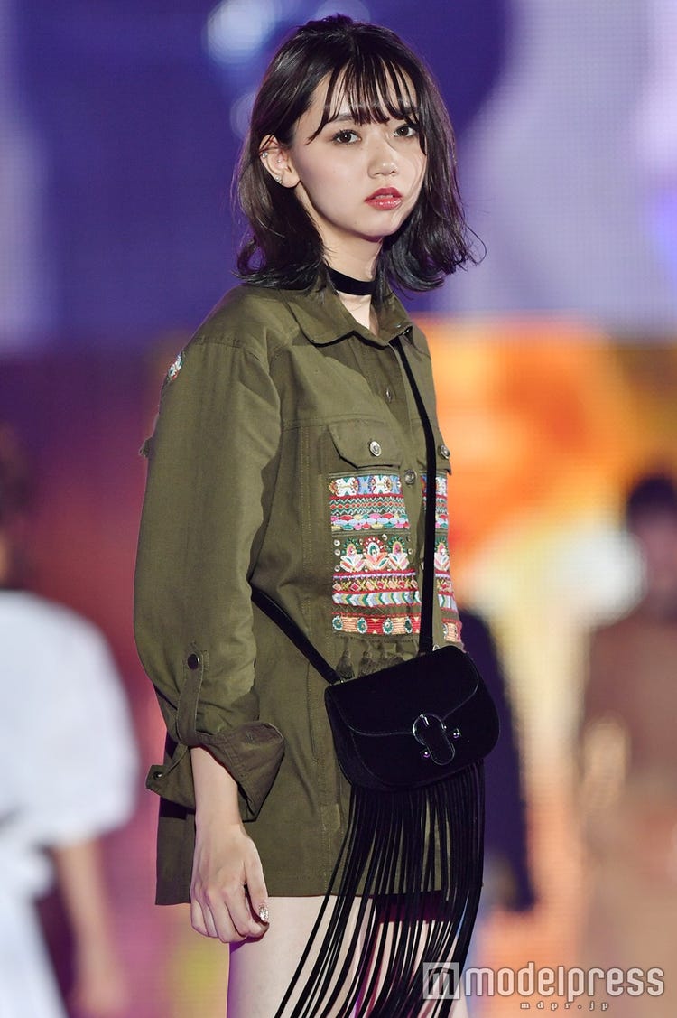 クールな江野沢愛美に驚き 美脚全開コーデで新たな魅力 関コレ17a W モデルプレス クールな江野沢愛美に驚き 美脚全開コーデで新たな魅力 関コレ17a W モデルプレス