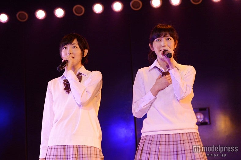 生駒里奈、渡辺麻友／新チームB「パジャマドライブ」初日公演（C）AKS