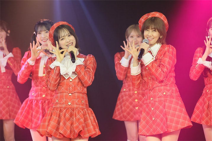 AKB48「名残り桜」発売記念イベントに松本伊代がゲストで登場「夢にまで見たような」