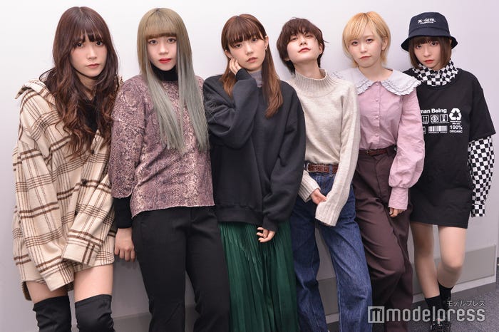 (左から)YU-Ki EMPiRE、MiDORiKO EMPiRE、MAHO EMPiRE、MiKiNA EMPiRE、MAYU EMPiRE、NOW EMPiRE(C)モデルプレス