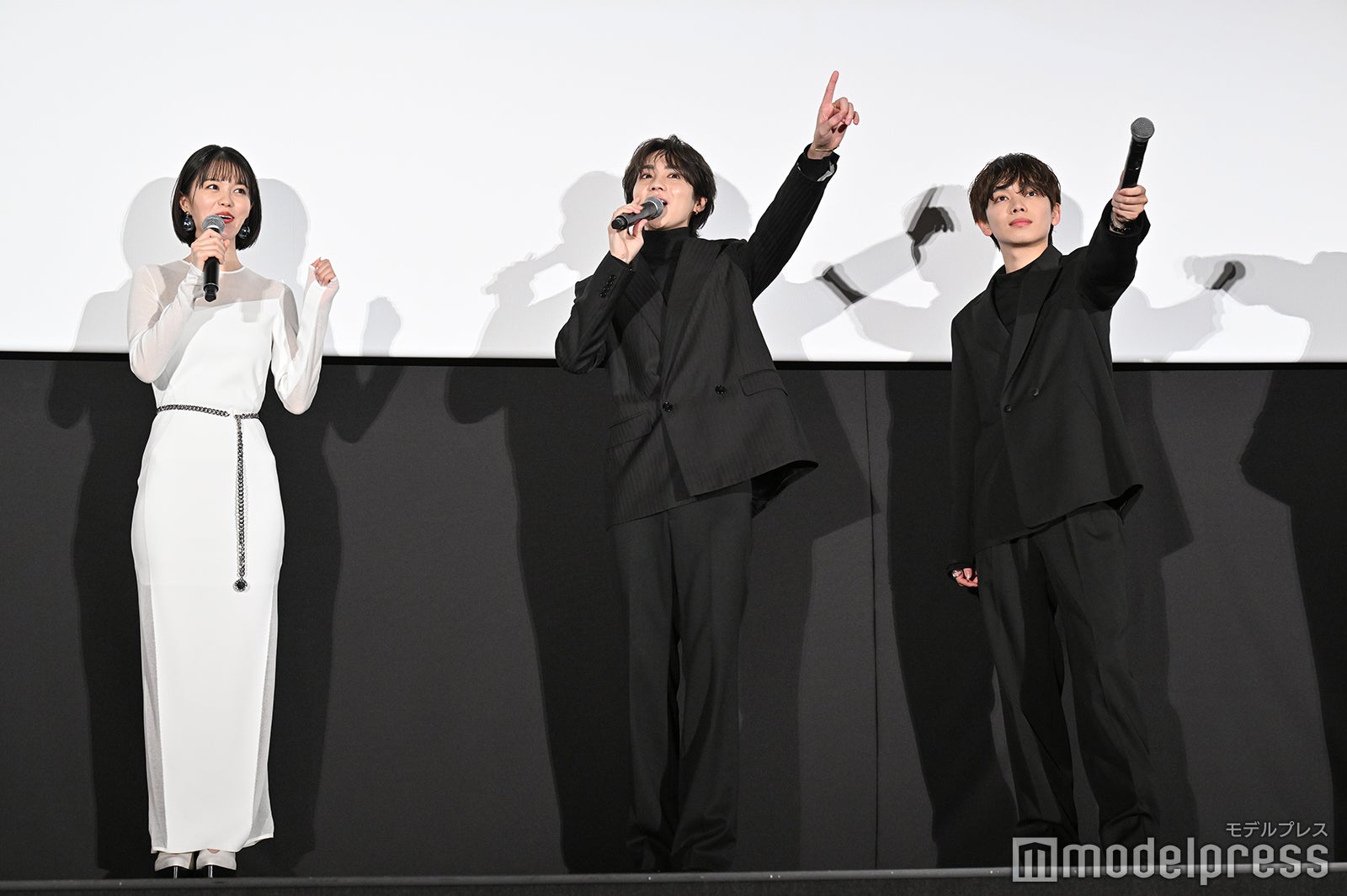 志田彩良、吉野北人、宮世琉弥（C）モデルプレス