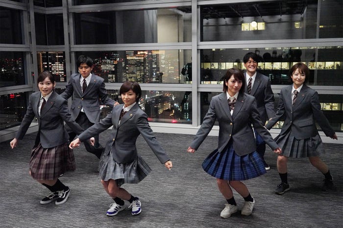 日テレアナウンサーが“朝礼体操”に挑戦(C)日本テレビ