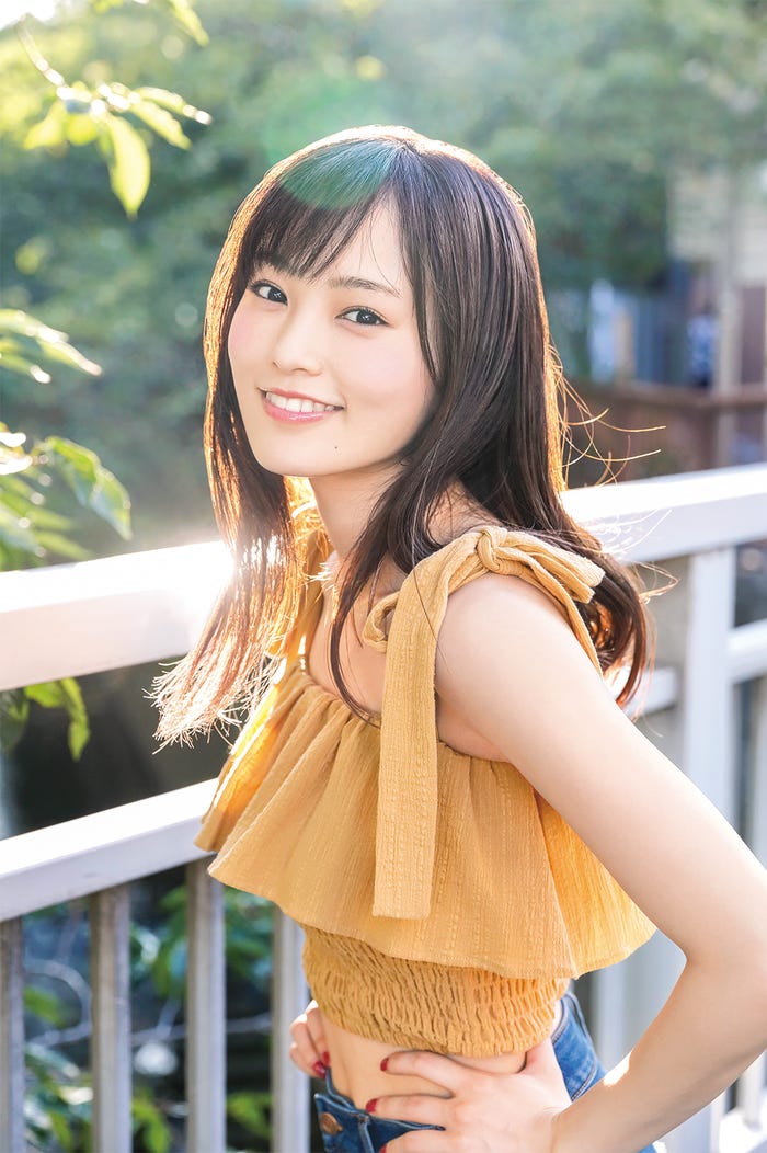 山本彩/「smart」10月号(画像提供:宝島社)