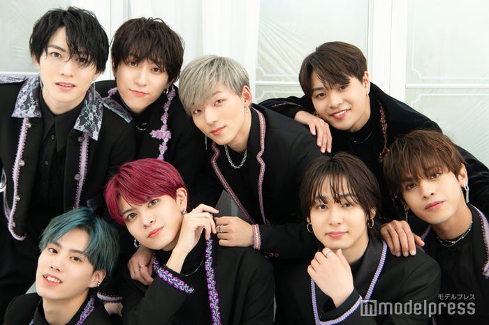 OCTPATH(左上から時計回りに)高橋わたる、四谷真佑、古瀬直輝、海帆、冬馬、太田駿静、栗田航兵、小堀柊(C)モデルプレス