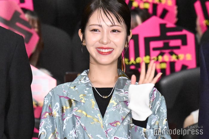 浜辺美波(C)モデルプレス