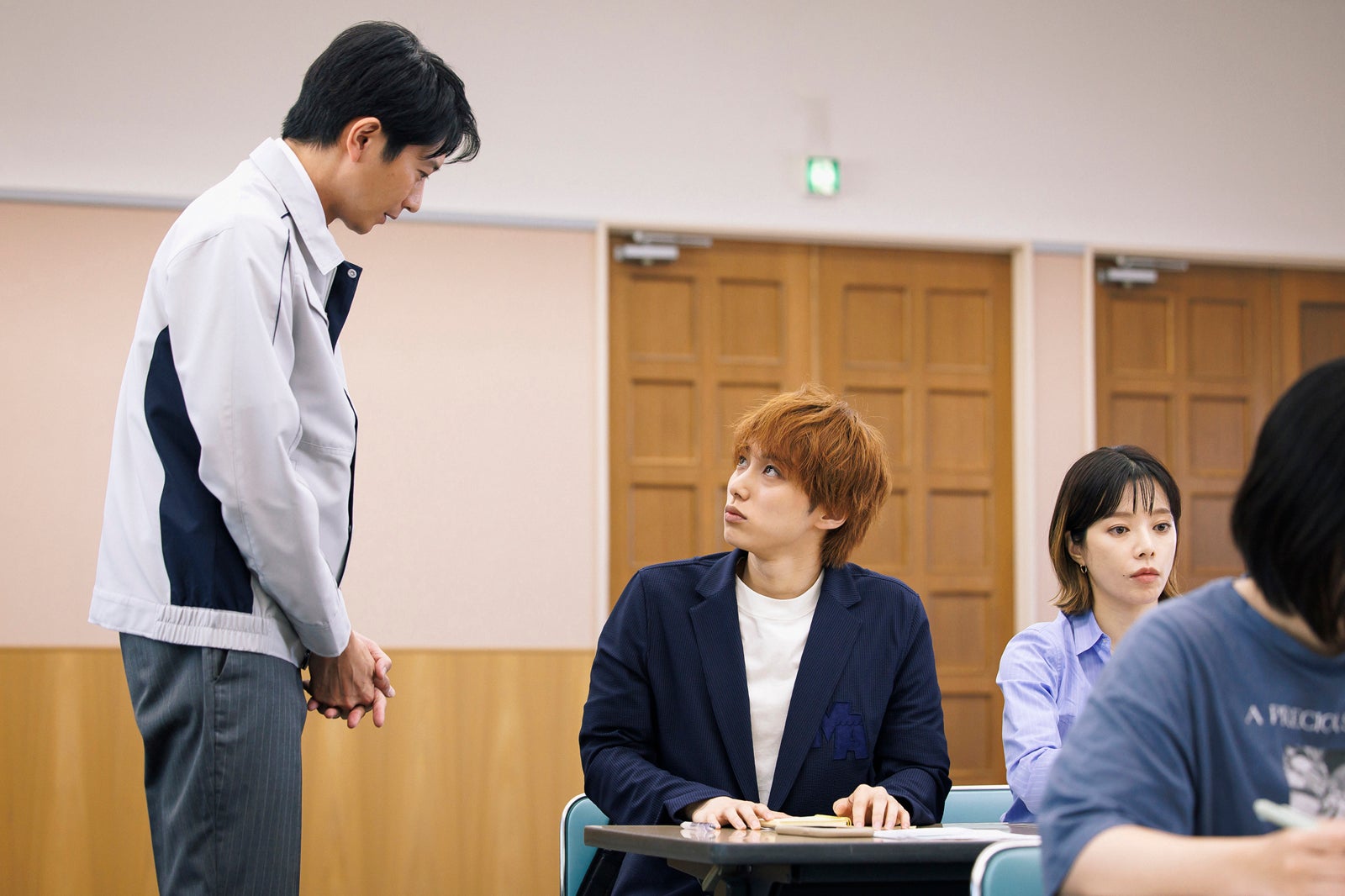 向井理、尾崎匠海、桜井ユキ「ライオンの隠れ家」第3話（C）TBS