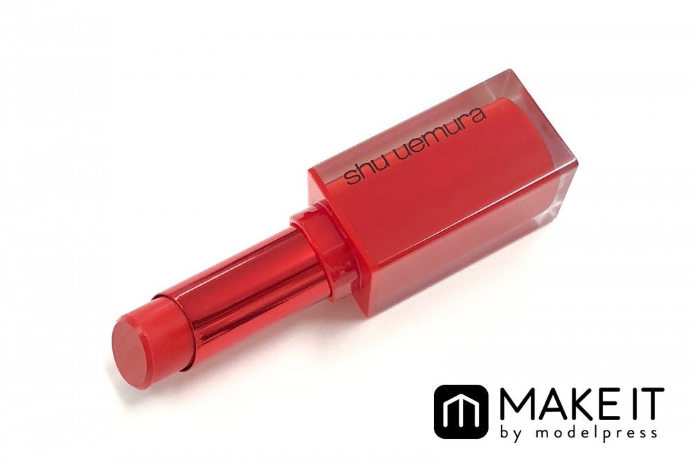 shu uemura／ルージュ アンリミテッド マット／G M OR 570（glitter effect）／3,300円（税抜） (C)メイクイット