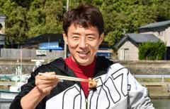 松岡修造 釣りたてのイカで作った バターしょうゆ焼き に目を細めて イガった モデルプレス 松岡修造 釣りたてのイカで作った バターしょうゆ焼き に目を細めて イガった モデルプレス