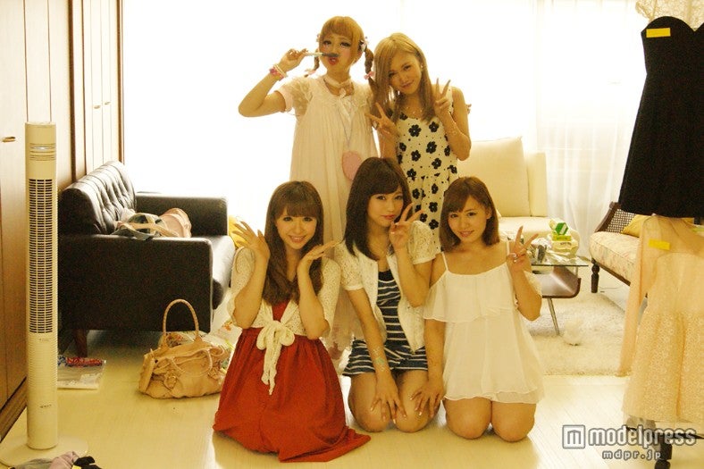 （上段左から）超舌微少女はるか、井上未沙、（下段左から）河西美希、大澤玲美、阿部美幸