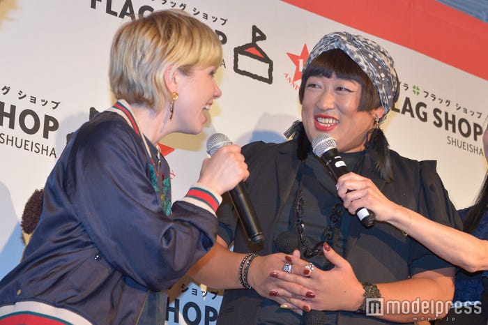 カーリー・レイ・ジェプセン&YOKO FUCHIGAMI(C)モデルプレス