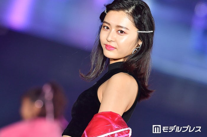 古畑星夏 ブリーチで 久々に黒髪卒業 イメチェンヘアに反響 モデルプレス