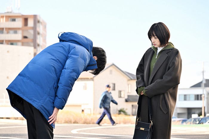 松山ケンイチ、井上真央/ 「100万回 言えばよかった」第7話より(C)TBS