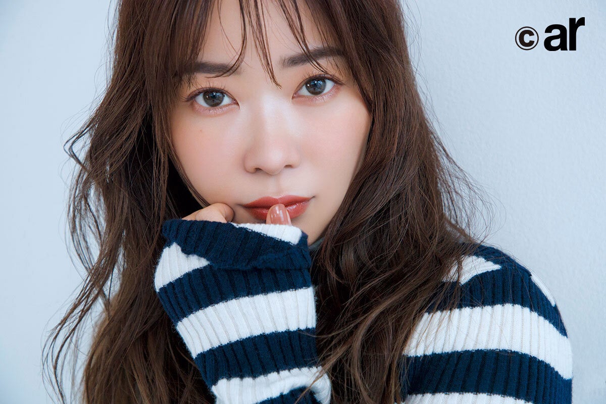 指原莉乃、“一生使い続けたい”コスメ使ったメイク披露　大人なビジュアルに