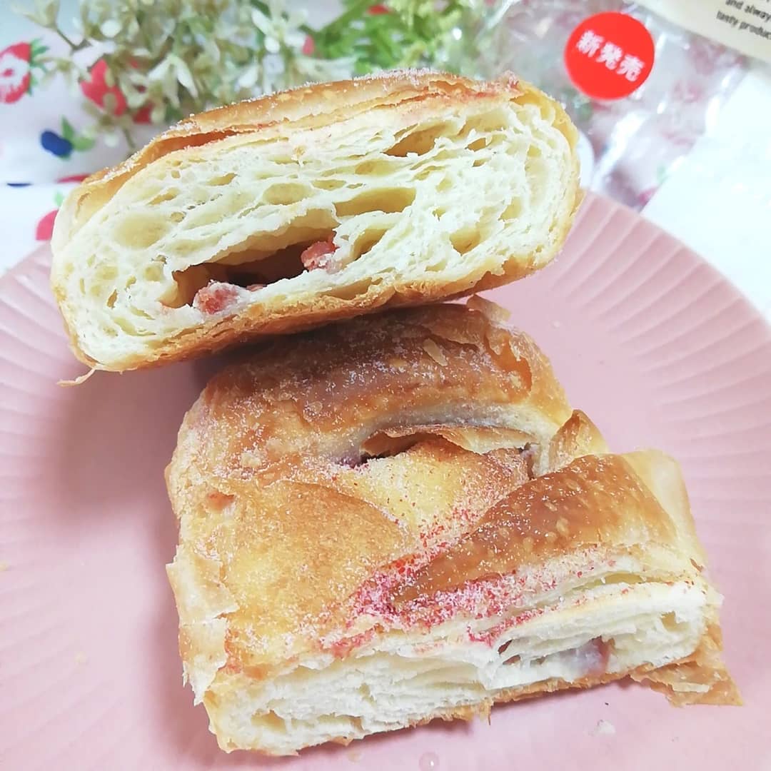 セブン「いちごのバブカ」